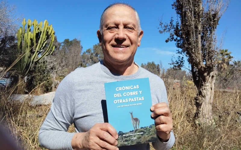 Héctor Campillay Briceño recupera la memoria minera del norte chileno con una obra conmovedora