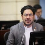 Iván Cepeda anunció acciones legales contra hijos de Uribe
