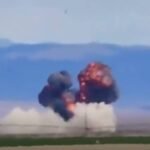 Cuatro pilotos salen ilesos tras la colisión de dos aviones en un espectáculo aéreo en Idaho