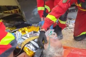 Terremoto en Venezuela, en directo | La UME y los bomberos de la Comunidad de Madrid rescatan a supervivientes en La Guaira