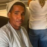 El artista disidente cubano Otero Alcántara llega a Miami, en exilio forzoso, tras cinco años de cárcel injusta