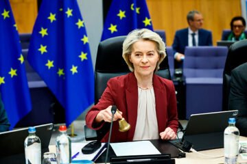 La UE acuerda el 21º paquete de sanciones a Rusia y extiende el tope al precio del petróleo para privar de ingresos a Putin
