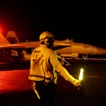 Undécima noche de ataques de EEUU contra Irán centrada en hangares y depósitos de drones