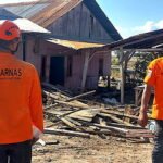 Suben a 51 los muertos tras terremoto de magnitud de 7,7 en Indonesia