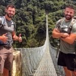 Dos turistas atrapados en Nepal: «La carretera desapareció ante nuestros ojos; estuvimos atascados en una franja de tierra durante ocho horas»