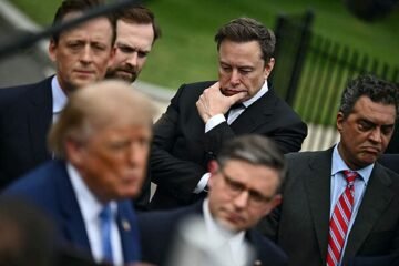 Trump ordena que su Gobierno use el término «superinteligencia» para referirse a la IA