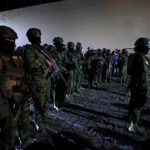 Al menos ocho presos muertos y diez heridos en dos motines en cárceles de Ecuador