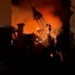 Incendian el Ayuntamiento de Limoges, monumento histórico del siglo XIX en Francia