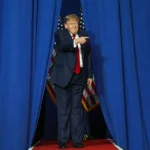 La Administración Trump ataca sin distinción a países, líderes o a la Justicia y presume de ello